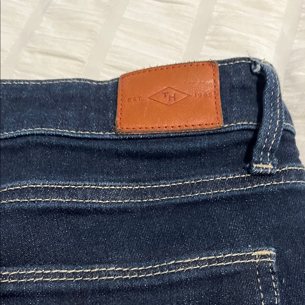 Tommy Hilfiger Women's Straight Leg Dark Indigo Jeans - Picture 8 of 8